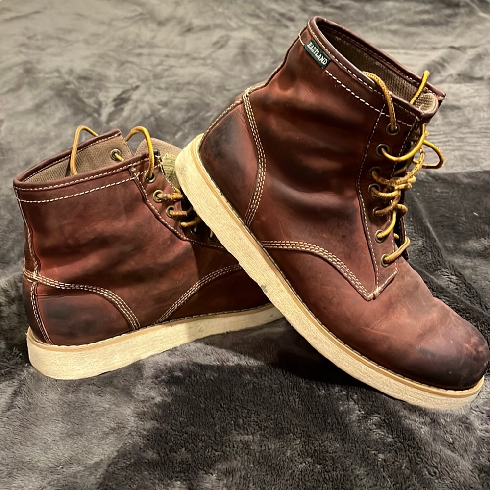 Eastland Chukka Boots